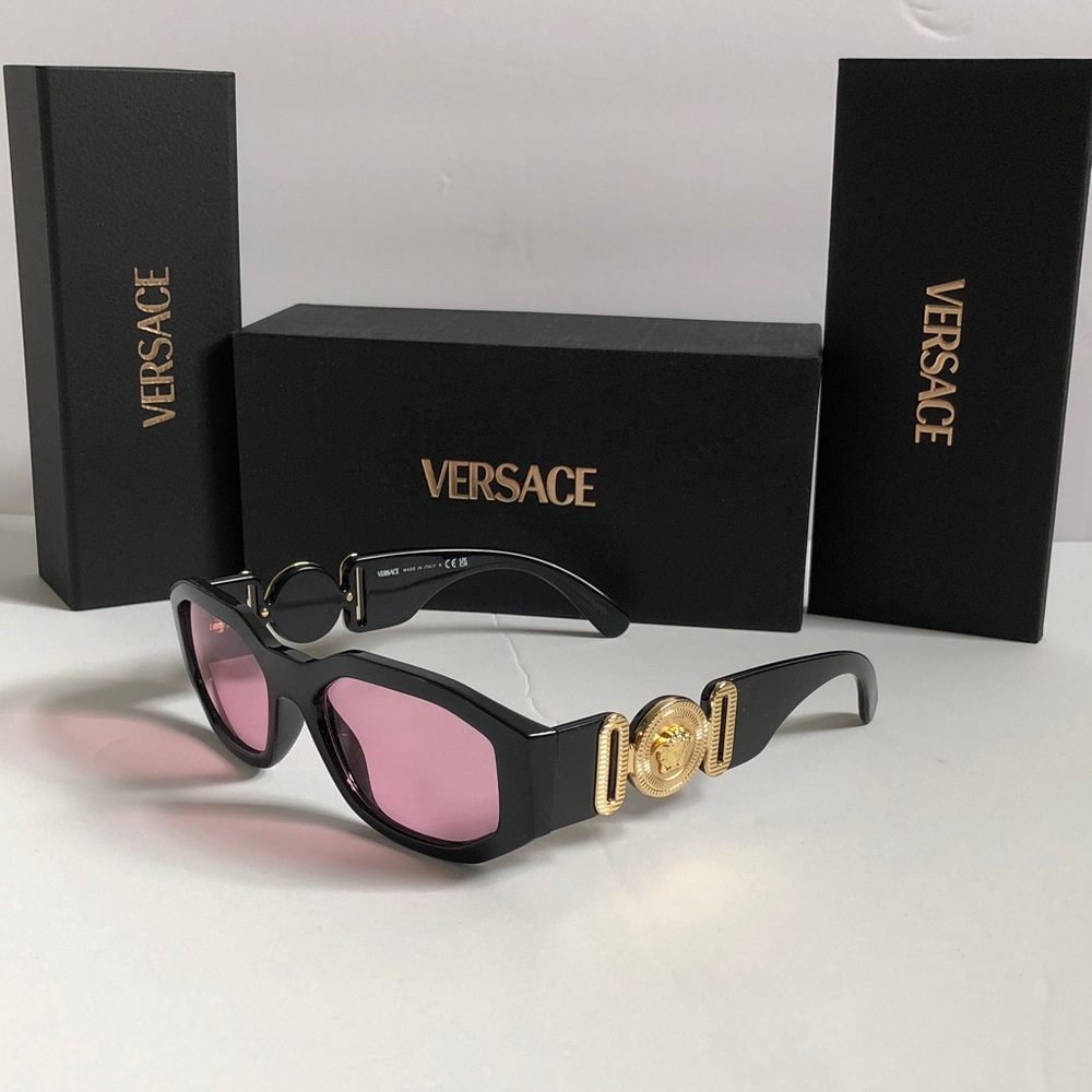New Versace Women’s Black Frame Sunglasses with Pink Lenses and Gold Accents - Picture 11 of 13